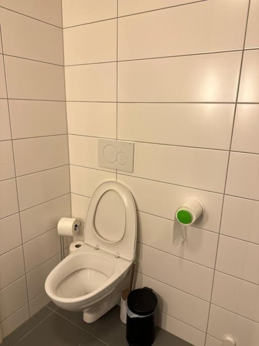 Pa Grillstadfjaera Med Parkeringsplasser - Vmski 2025 Apartamento
