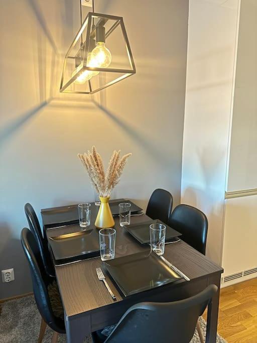 Apartamento Pa Grillstadfjaera Med Parkeringsplasser - Vmski 2025